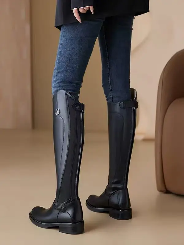 Black high boots made of soft leather, 2026 years, round toe, low heel — chobi 5