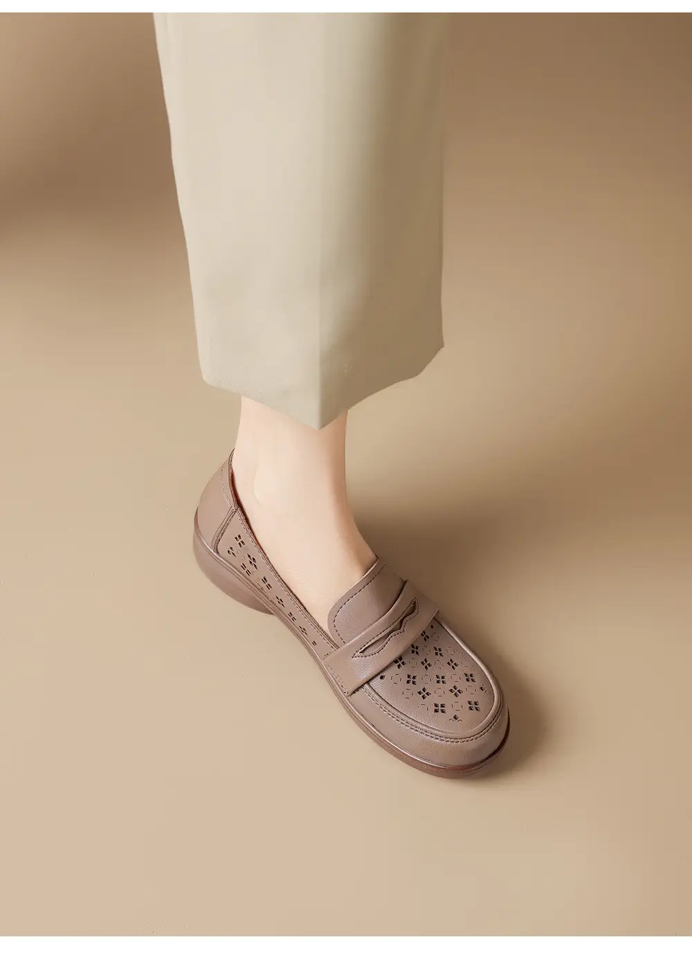Loafers made of soft leather, comfortable “mom shoes” flat, casual footwear, Collection Year 2026, soft sole, easy to put on — chobi 19