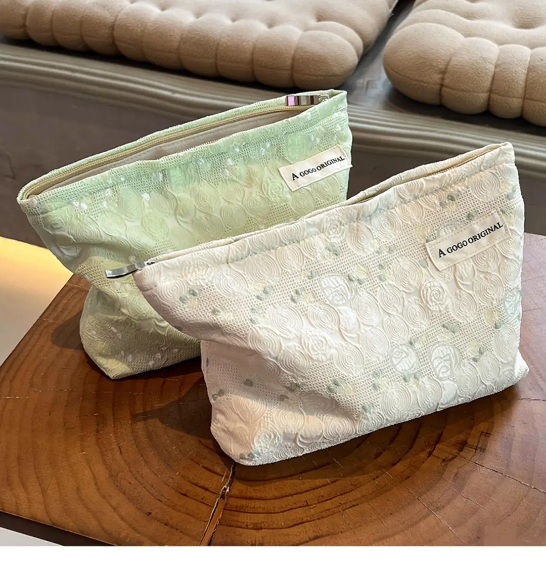 Japanese capacious handheld cosmetic bag, fresh organizer bag, small clutch bag, in Japanese style — chobi 19