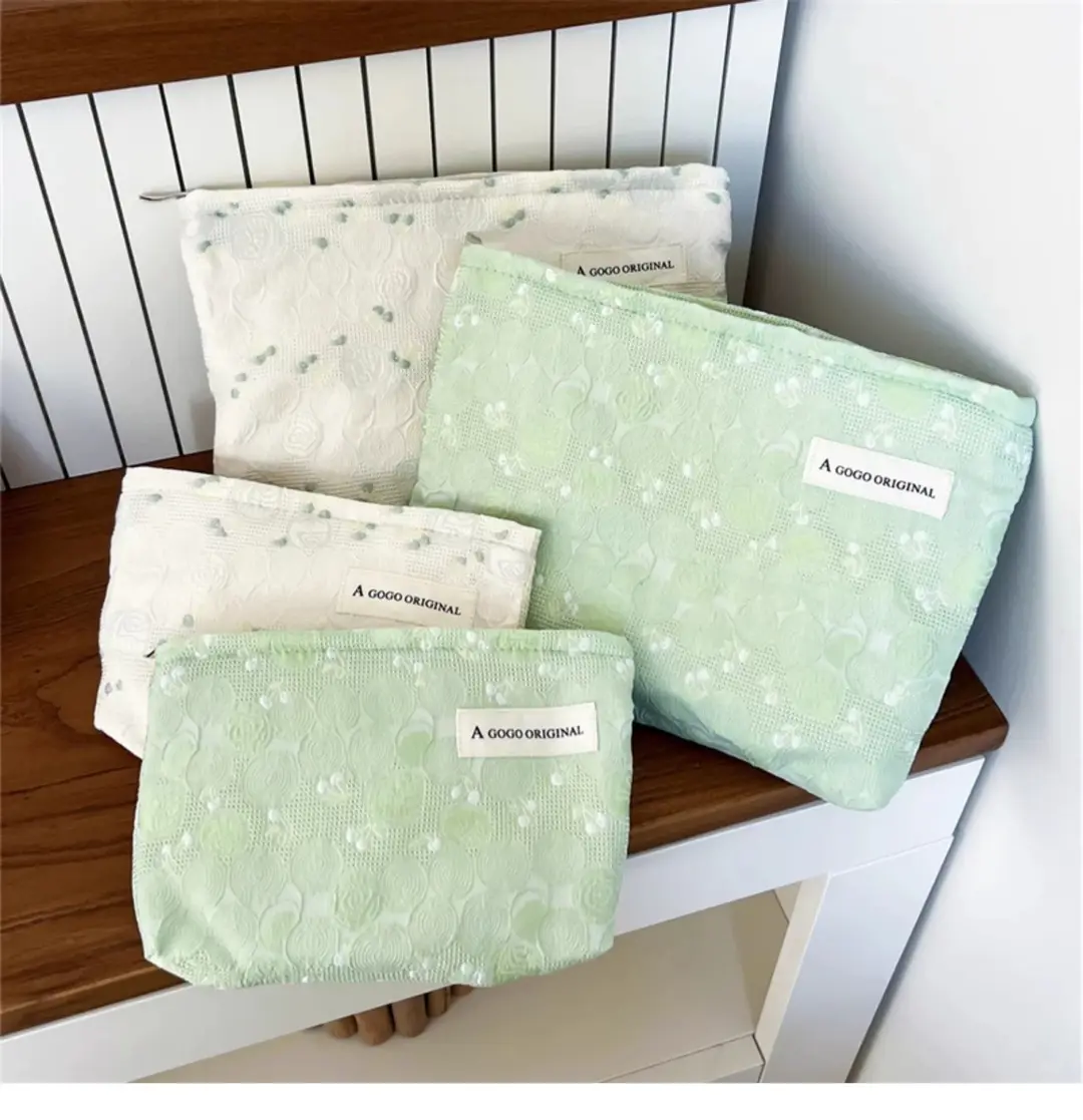 Japanese capacious handheld cosmetic bag, fresh organizer bag, small clutch bag, in Japanese style — chobi 3