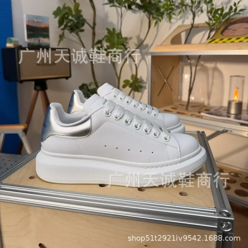 (Cross-border trading), universal casual white sneakers platform with hidden heel for men and women, extra thick chunky platform — chobi 13