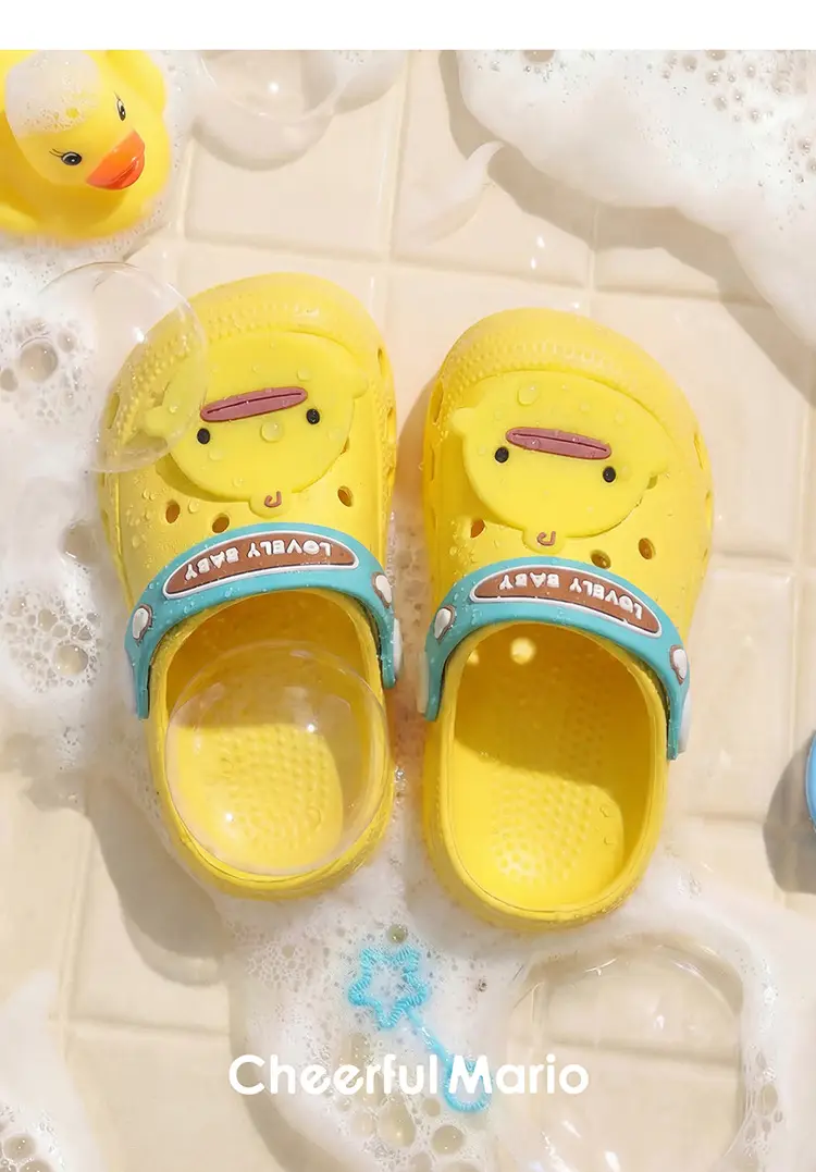 Children's cute Crocs-style slippers for boys, beach mule, soft sole, closed heel, closed toe — chobi 33
