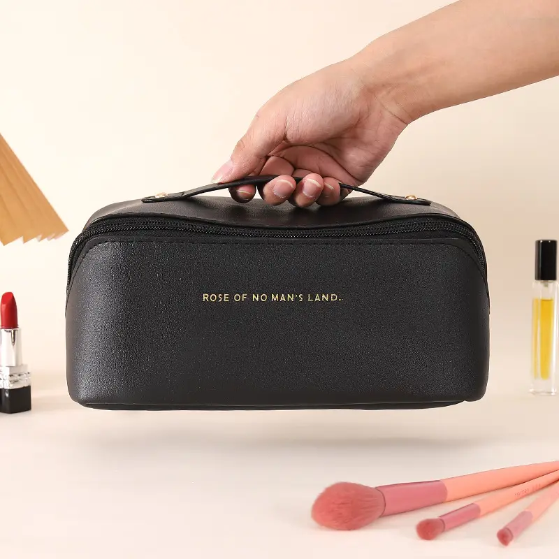 Fashionable handheld cosmetic bag to go out, capacious organizer bag for traveling, high quality polyurethane purse — chobi 14