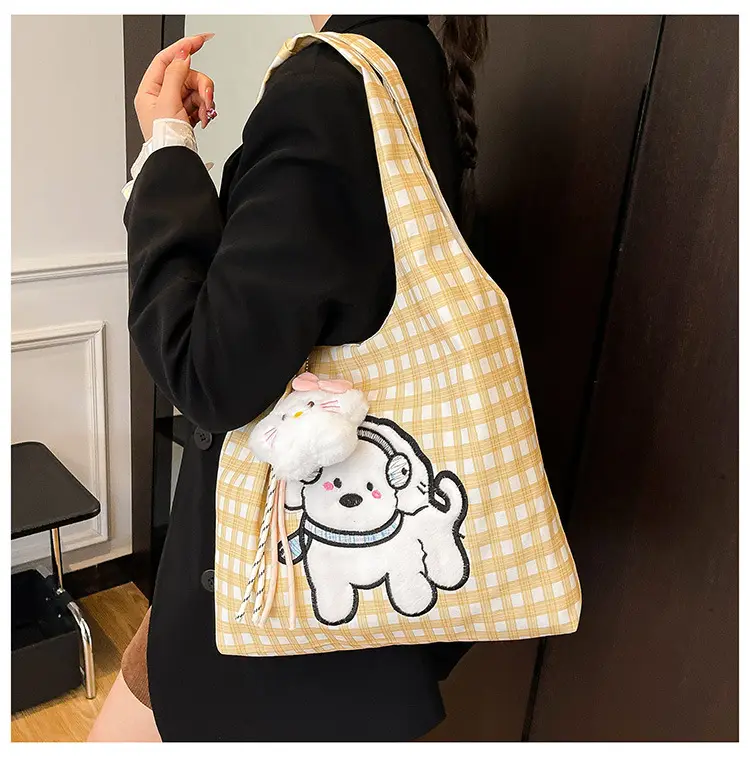 Cute cartoon universal shoulder bag to go out, one-shoulder bag — chobi 22