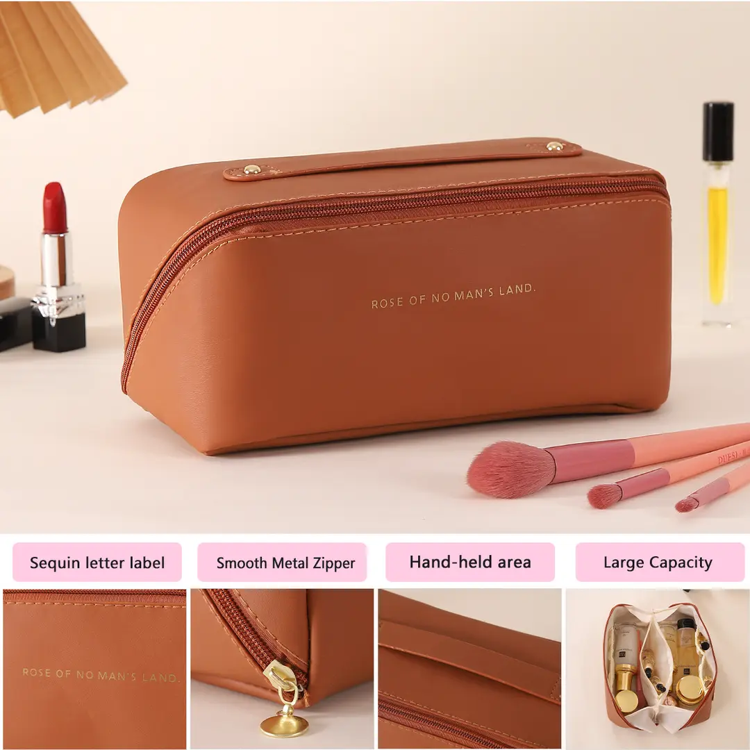Fashionable handheld cosmetic bag to go out, capacious organizer bag for traveling, high quality polyurethane purse — chobi 28