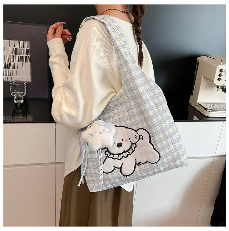 Cute cartoon universal shoulder bag to go out, one-shoulder bag — chobi 17