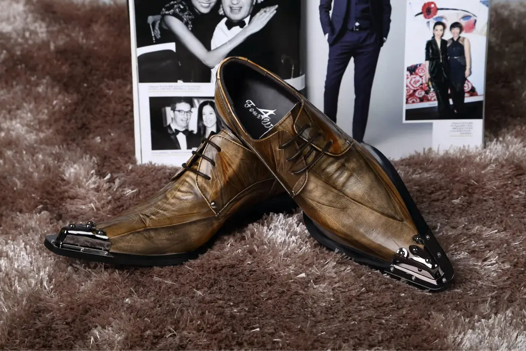 European style men's carved pointed-toe shoes, iron-toe trendy men's shoes, genuine leather British business casual fashion hairstylist men's leather  — chobi 6