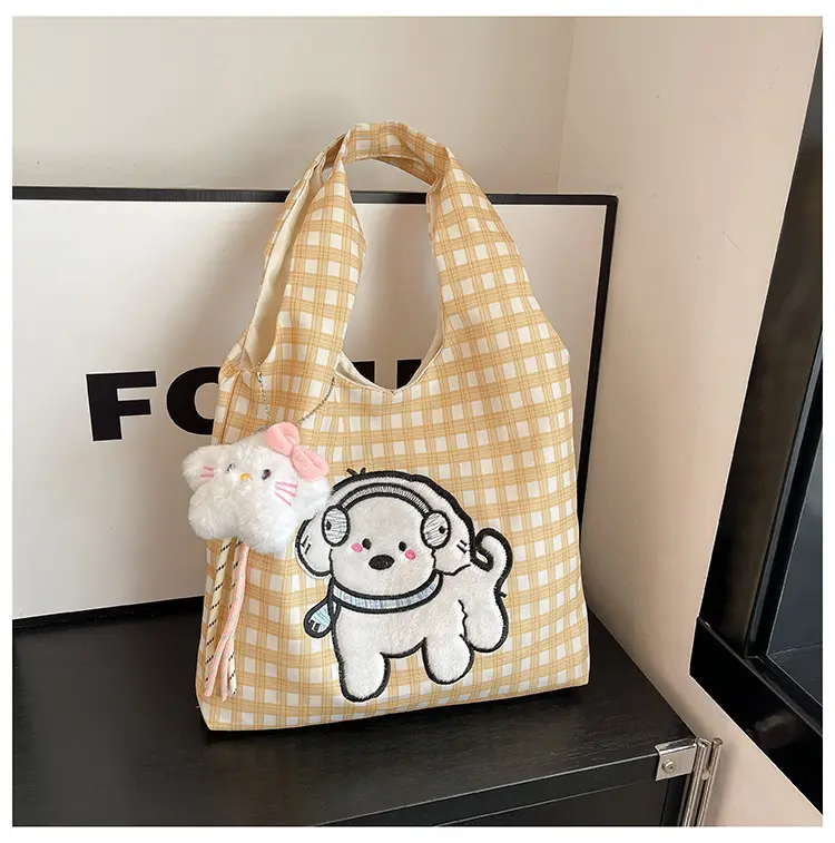 Cute cartoon universal shoulder bag to go out, one-shoulder bag — chobi 30