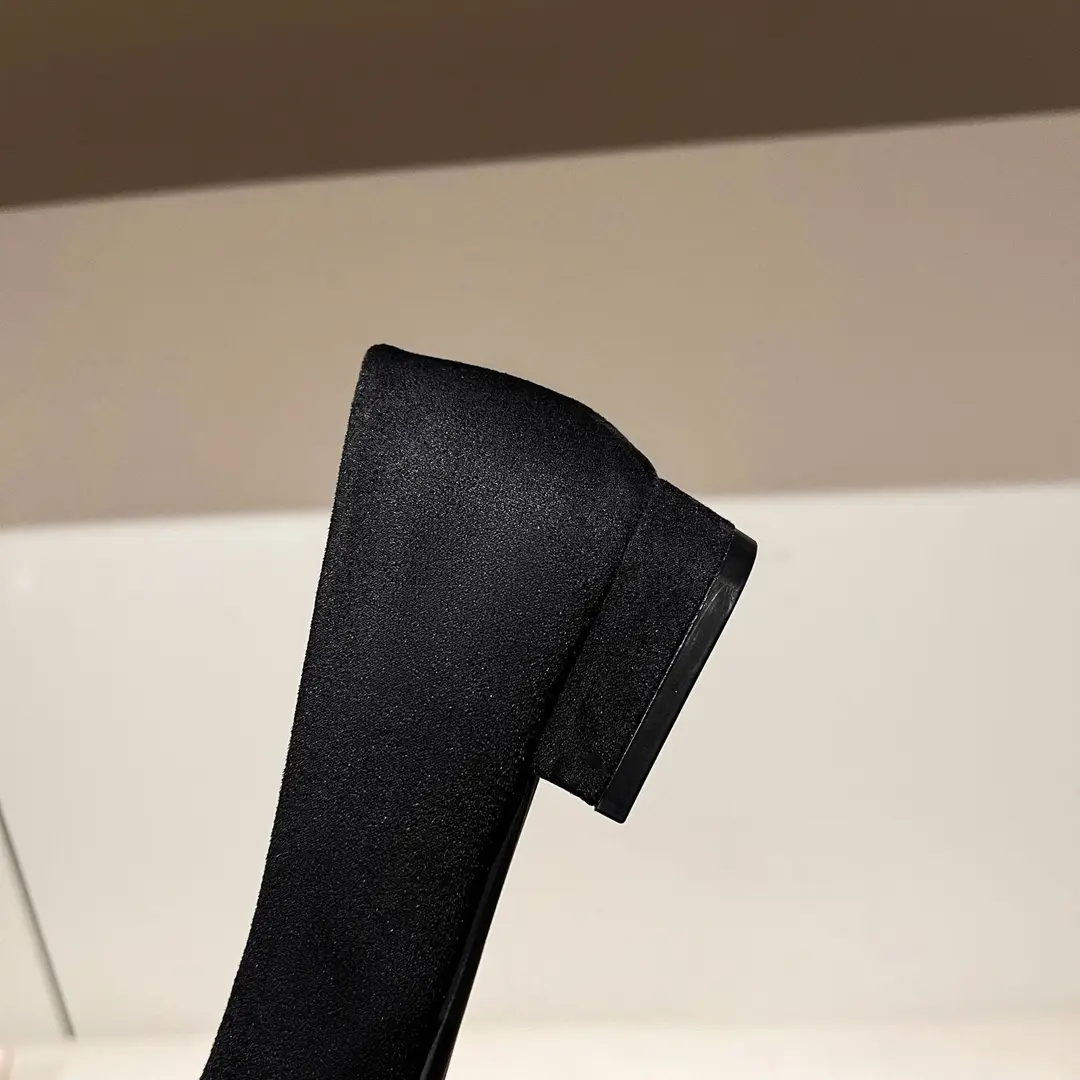 Elegant fashionable shoes with rhinestones low-cut stiletto heels flat, french style, 2024 years, city style — chobi 7