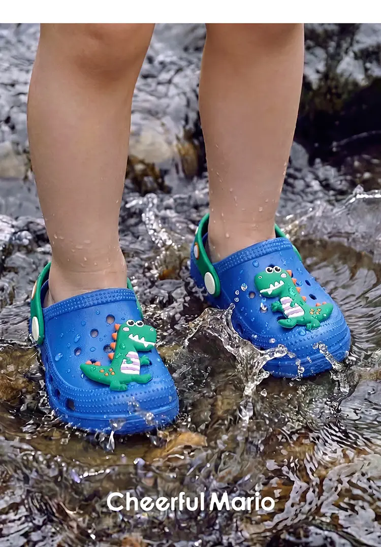 Children's cute Crocs-style slippers for boys, beach mule, soft sole, closed heel, closed toe — chobi 29