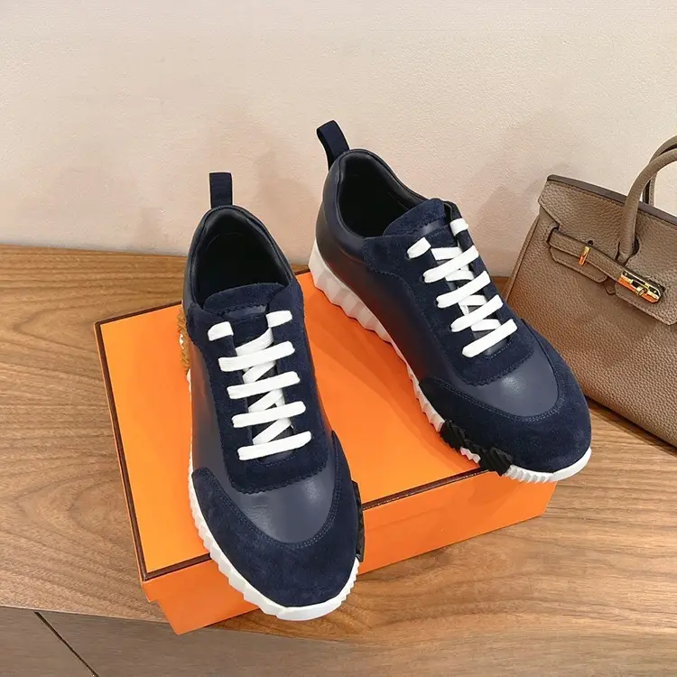 Classic two-tone universal fashionable running sneakers for leisure for men and women flat, genuine leather, for beloved — chobi 10