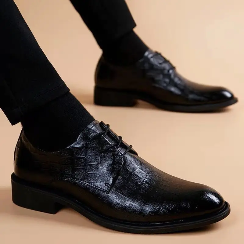 Demi-season breathable shoes made of black leather for summer and autumn, men's classic suit jacket English style pointed-toe, Collection Year 2025, K — chobi 4