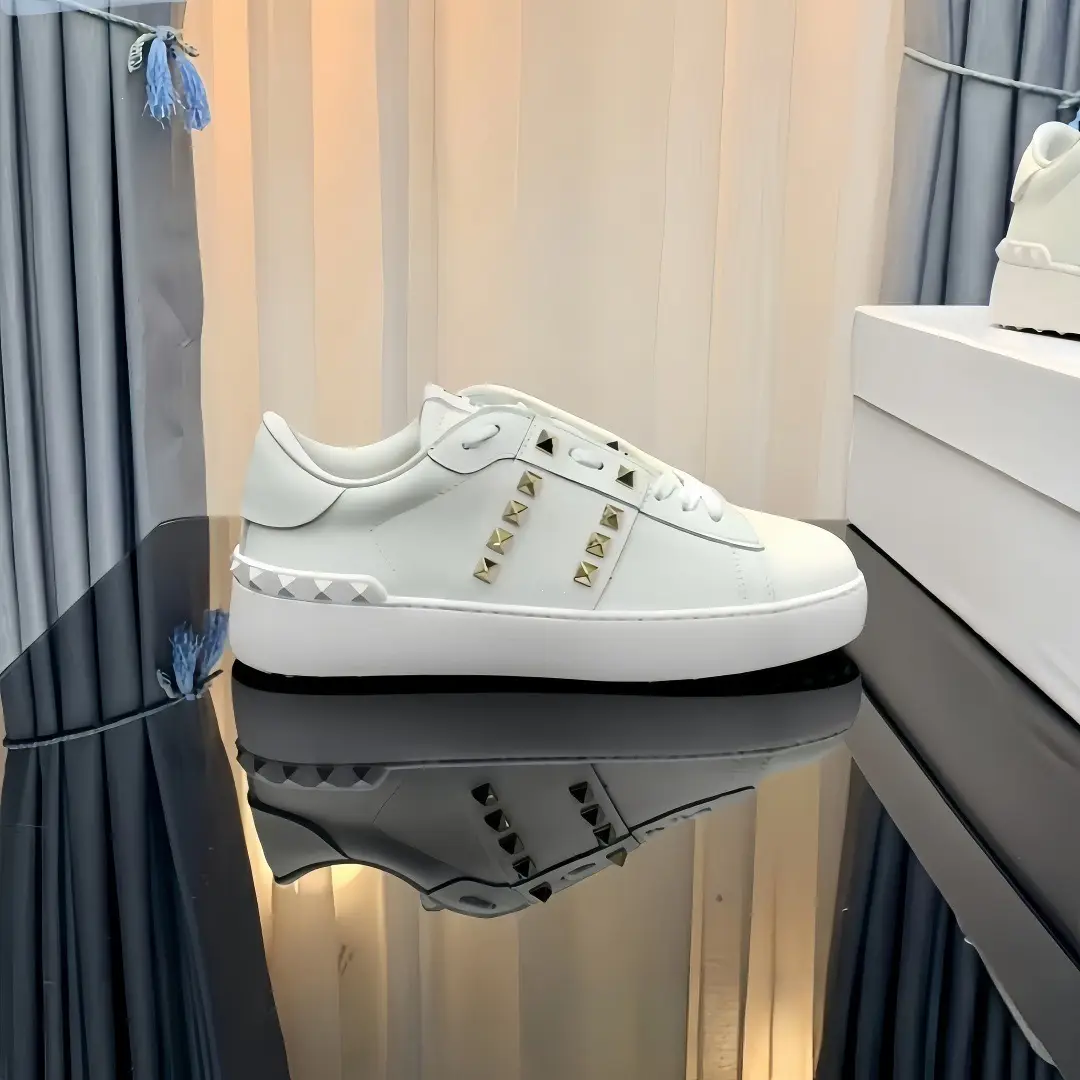 Fashionable universal sports white white sneakers with studs for men and women platform, height increasing — chobi 4