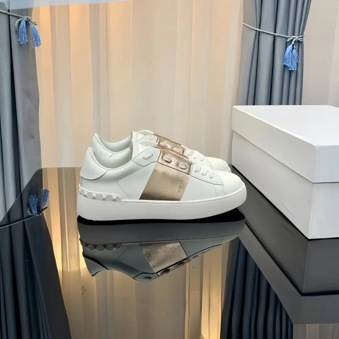 Fashionable universal sports white white sneakers with studs for men and women platform, height increasing — chobi 8