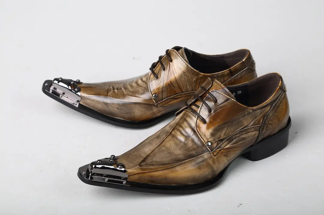 European style men's carved pointed-toe shoes, iron-toe trendy men's shoes, genuine leather British business casual fashion hairstylist men's leather  — chobi 9