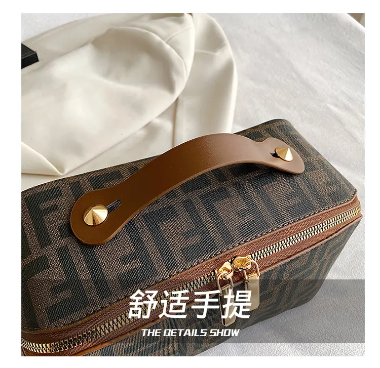 Capacious cosmetic bag for traveling, handheld waterproof retro organizer bag — chobi 18