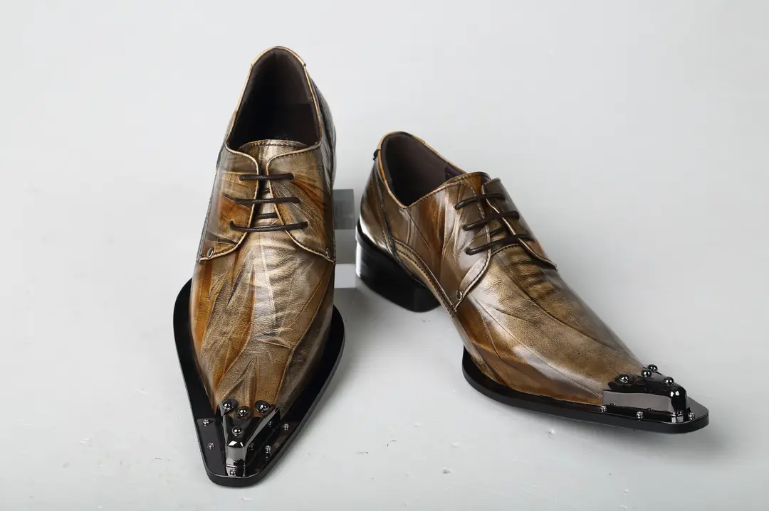 European style men's carved pointed-toe shoes, iron-toe trendy men's shoes, genuine leather British business casual fashion hairstylist men's leather  — chobi 12