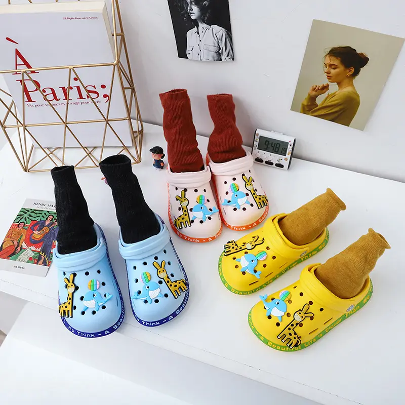 (Wholesale), children's indoor cute non-slip Crocs-style slippers for bathroom for boys, soft sole — chobi 14
