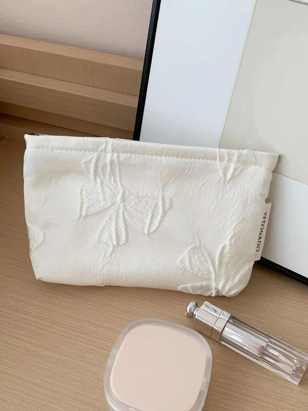 Retro cosmetic bag with bow, lipstick for skin care, handheld capacious storage bag — chobi 9