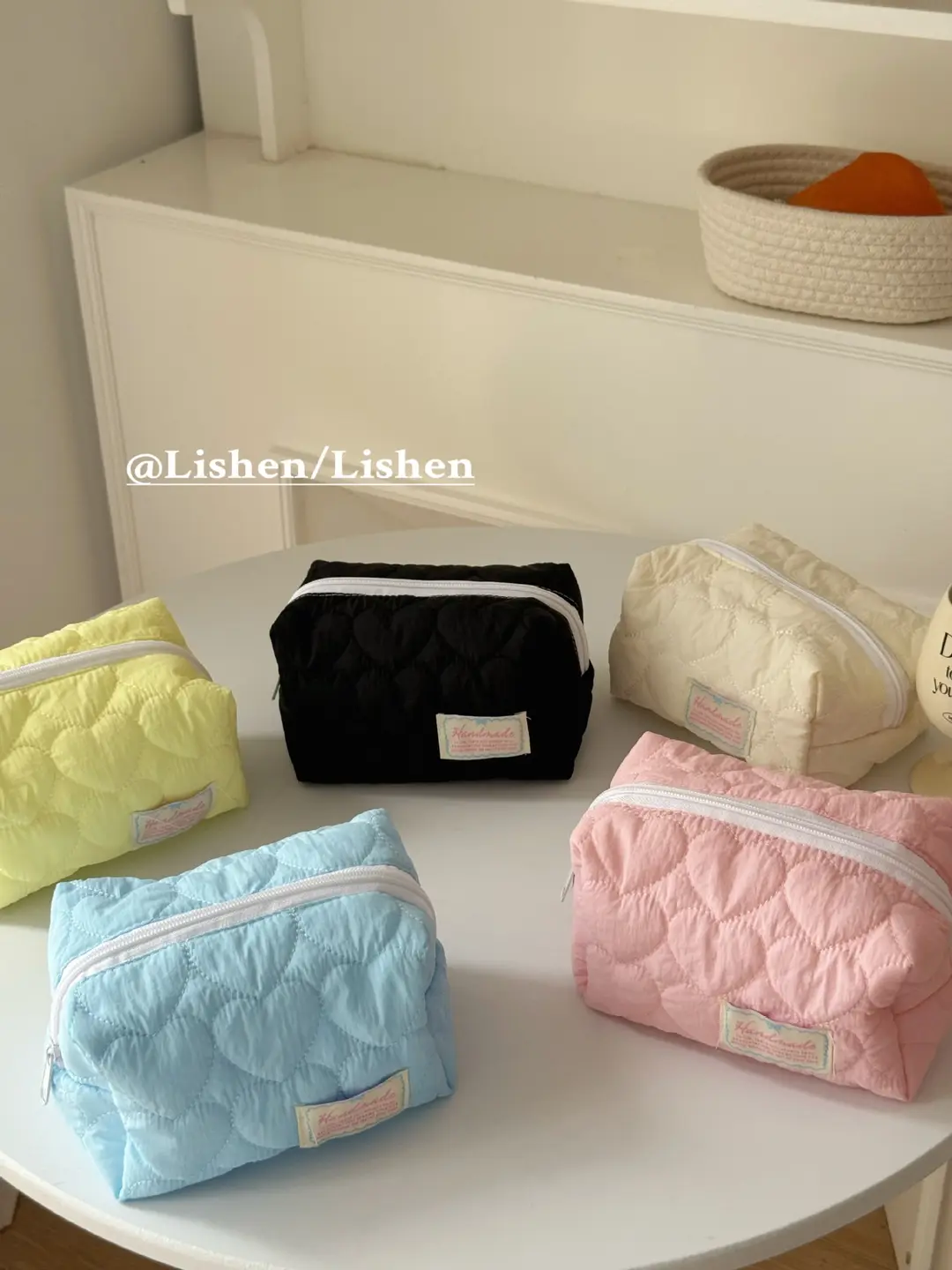 Capacious cosmetic bag, handheld organizer bag, small clutch bag, South Korea — chobi 5