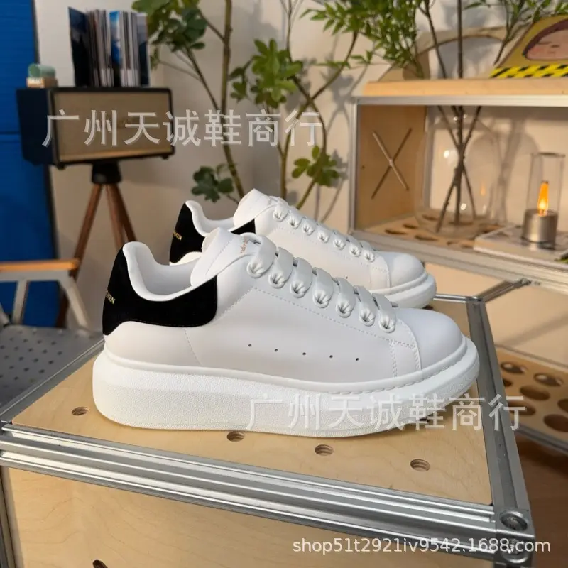 (Cross-border trading), universal casual white sneakers platform with hidden heel for men and women, extra thick chunky platform — chobi 10