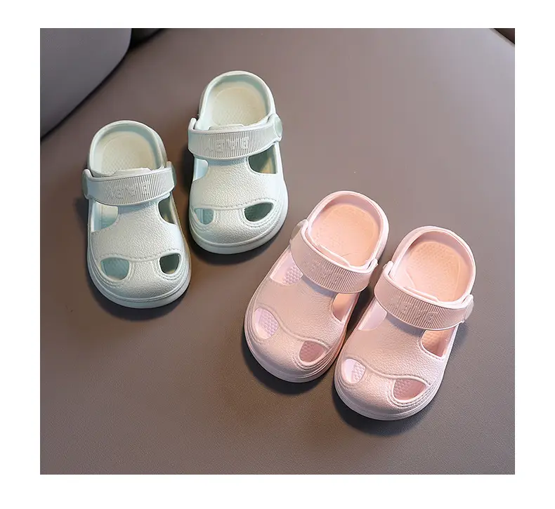 Children's summer Crocs-style slippers for boys, non-slip beach beach footwear for early age, cartoon mule, soft sole — chobi 21