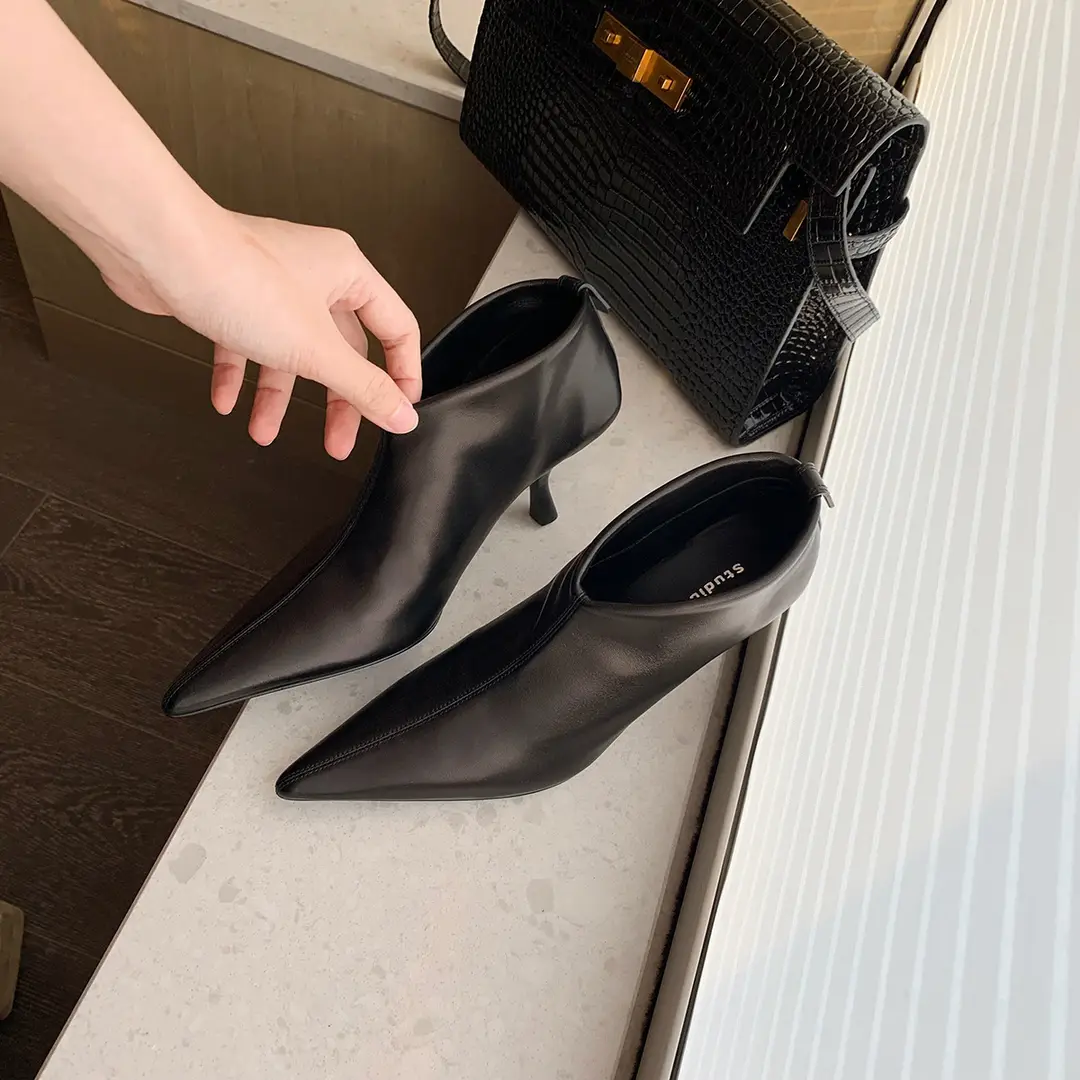 Putao Ma, leather universal fashionable elegant low boots stiletto heels pointed-toe, french style — chobi 2