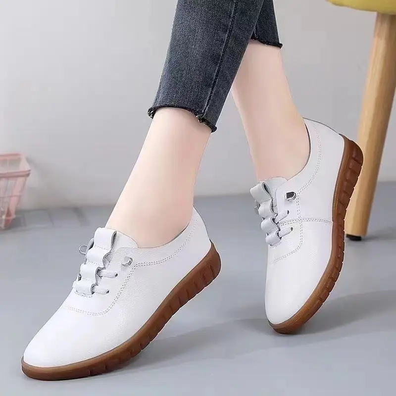 (Cross-border trading), autumn lightweight “mom shoes”, sneakers flat, women's universal casual footwear, suitable for spring and autumn, easy to put  — chobi 13