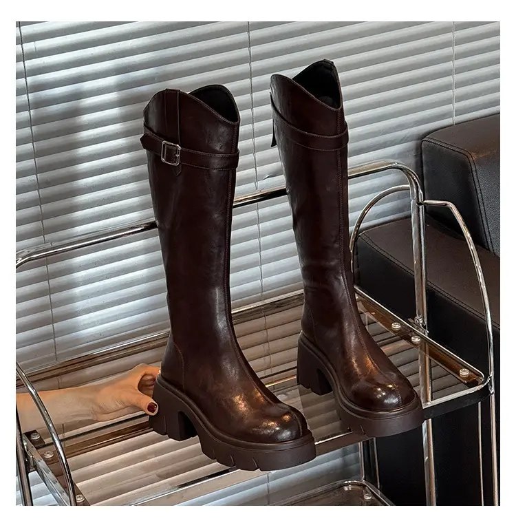Fashionable autumn high boots platform, trend of season, height increasing — chobi 11