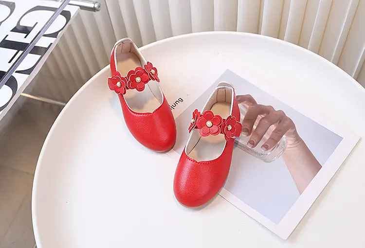 Children's white shoes made of black leather for students — chobi 31
