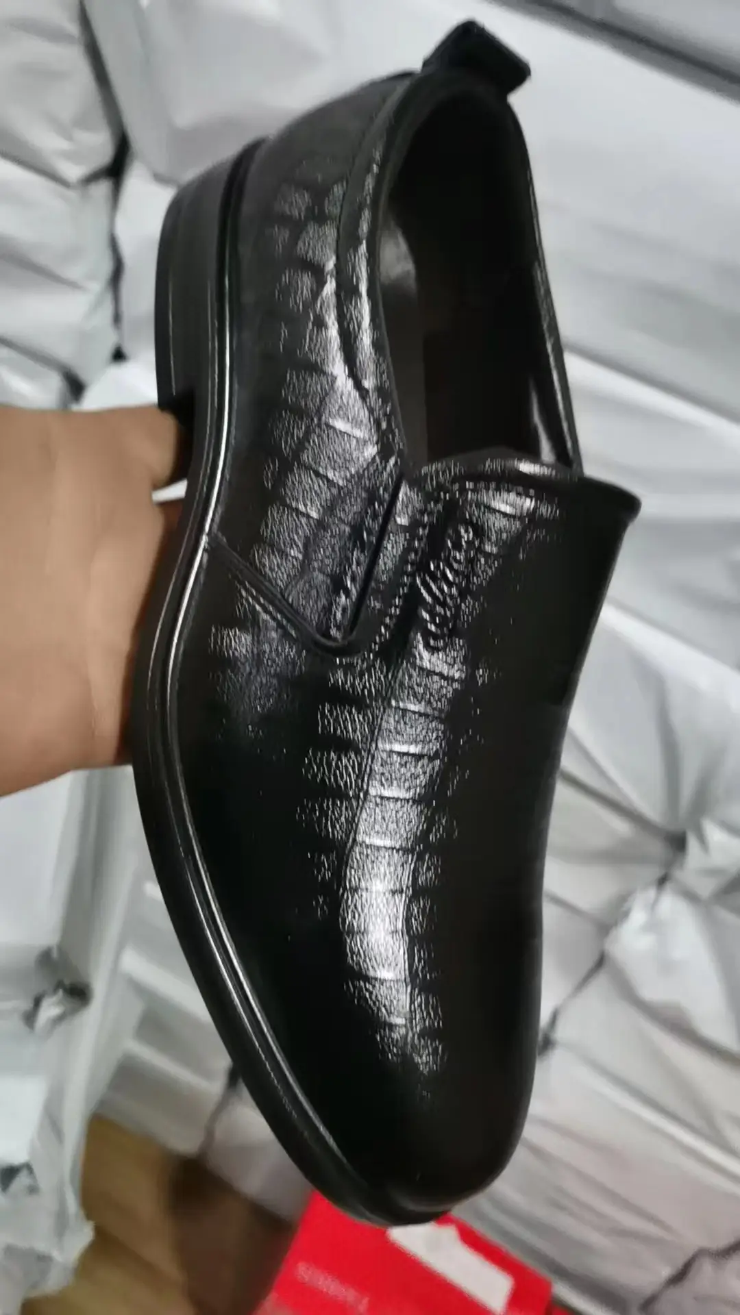 Demi-season breathable shoes made of black leather for summer and autumn, men's classic suit jacket English style pointed-toe, Collection Year 2025, K — chobi 17