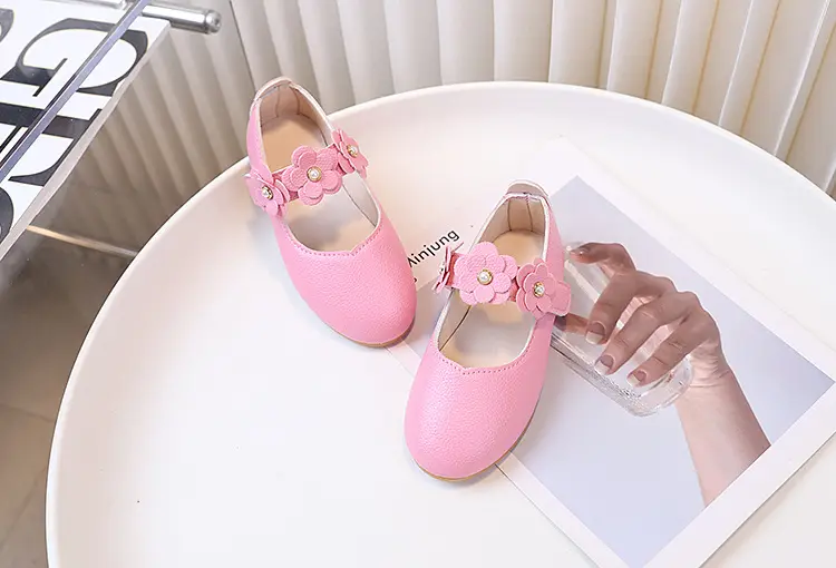Children's white shoes made of black leather for students — chobi 37