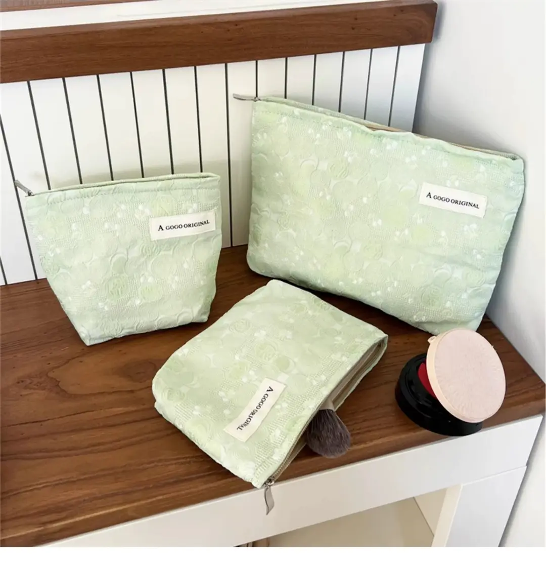 Japanese capacious handheld cosmetic bag, fresh organizer bag, small clutch bag, in Japanese style — chobi 4