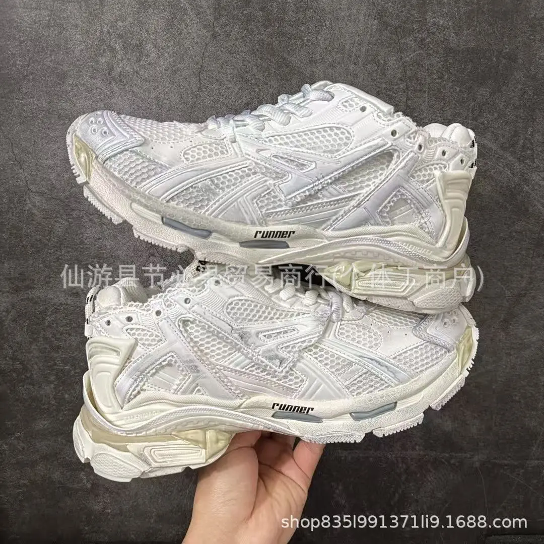 Sneakers platform, retro casual footwear for men and women, with a vintage distressed effect, height increasing — chobi 3