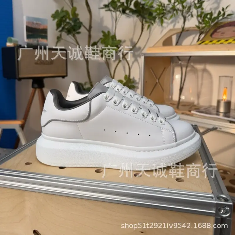 (Cross-border trading), universal casual white sneakers platform with hidden heel for men and women, extra thick chunky platform — chobi 11
