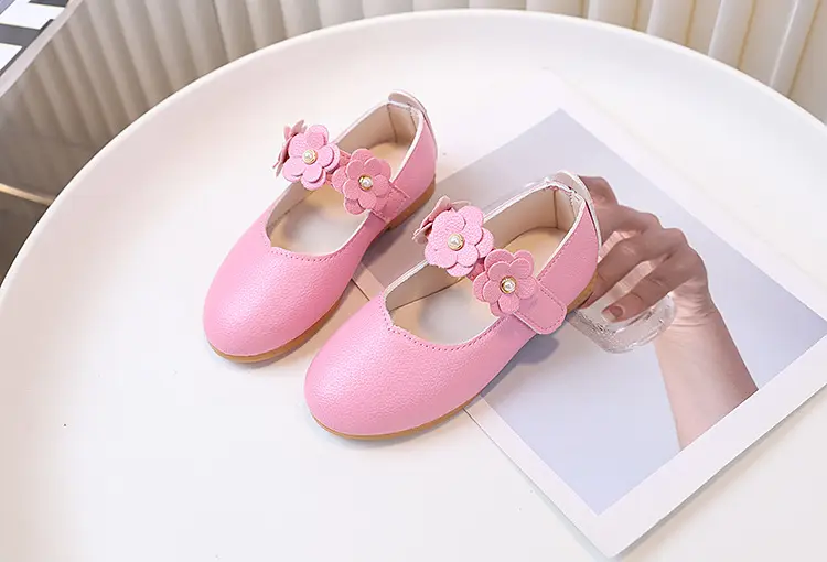 Children's white shoes made of black leather for students — chobi 36