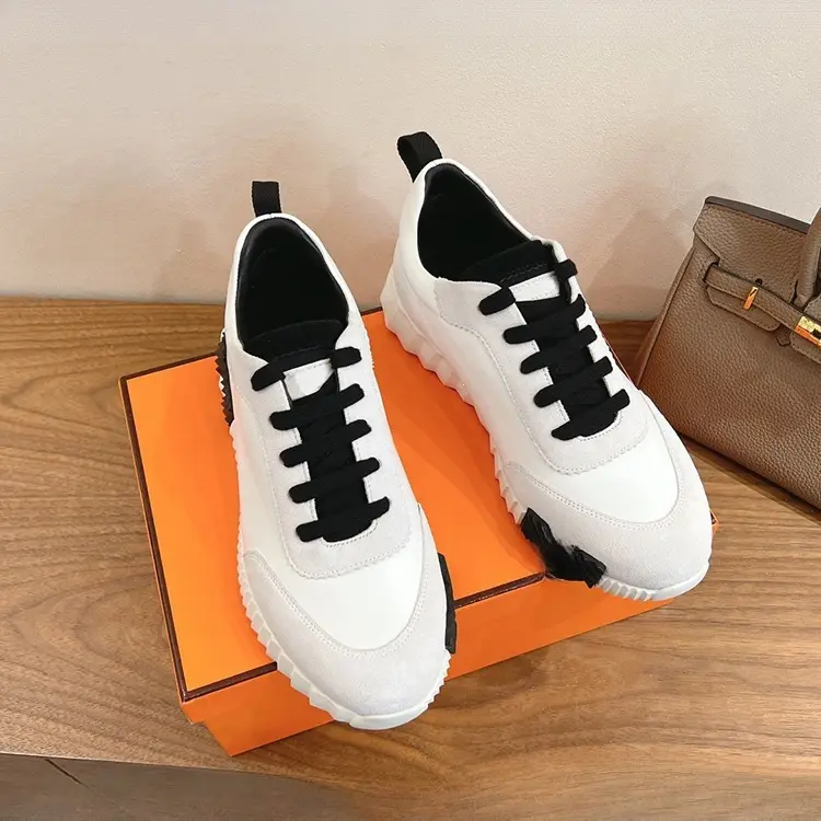 Classic two-tone universal fashionable running sneakers for leisure for men and women flat, genuine leather, for beloved — chobi 20