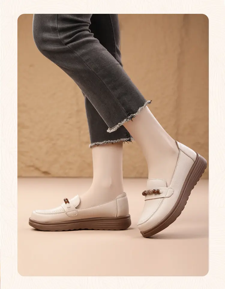 Loafers made of soft leather platform, retro “mom shoes”, shoes flat, Collection Year 2026, soft sole, easy to put on — chobi 11