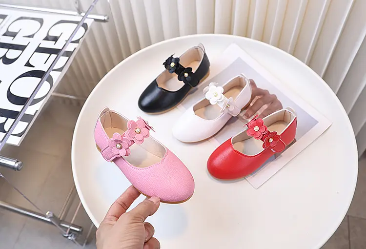Children's white shoes made of black leather for students — chobi 4