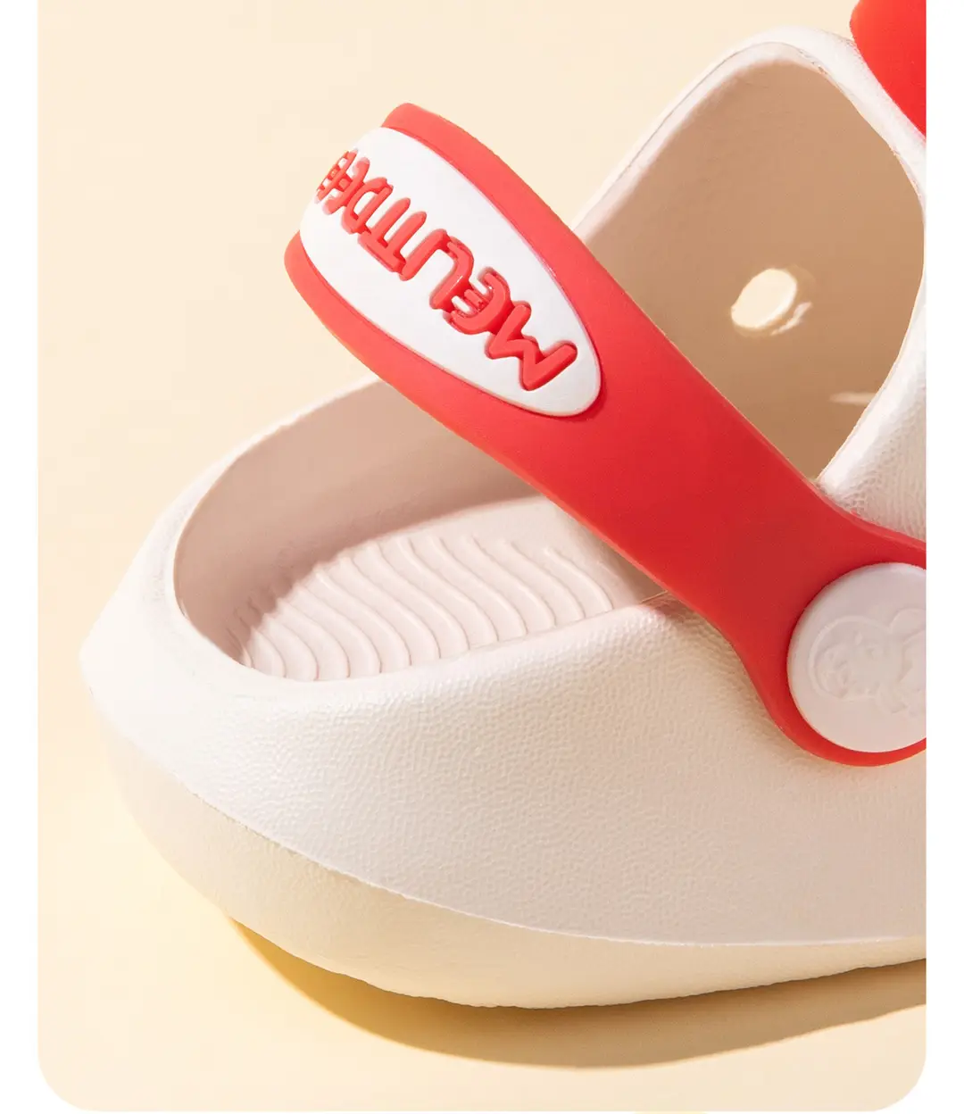 (Wholesale), children's cartoon sandals, wear-resistant Crocs-style slippers for early age, breathable mule, soft sole — chobi 12