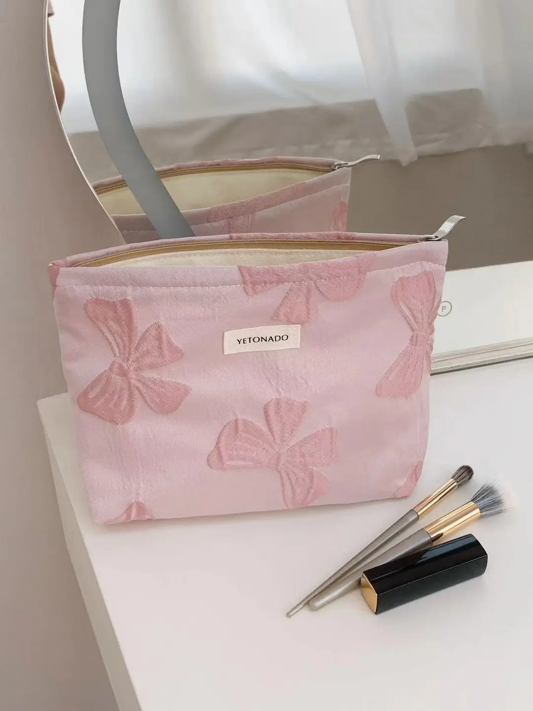 Retro cosmetic bag with bow, lipstick for skin care, handheld capacious storage bag — chobi 4