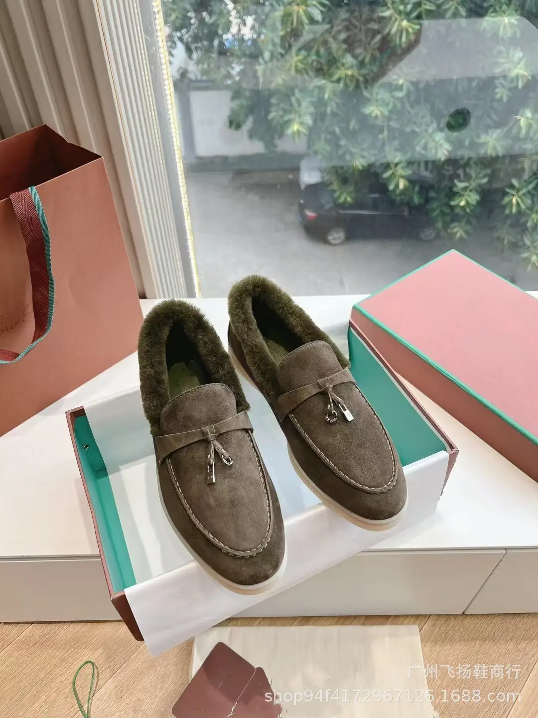 (Cross-border trading), winter keep warm insulated sneakers for leisure, loafers, easy to put on, European style — chobi 12