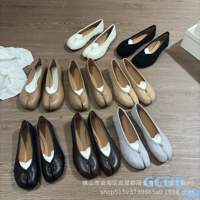 Tabi flat, casual shoes, loafers — chobi 1