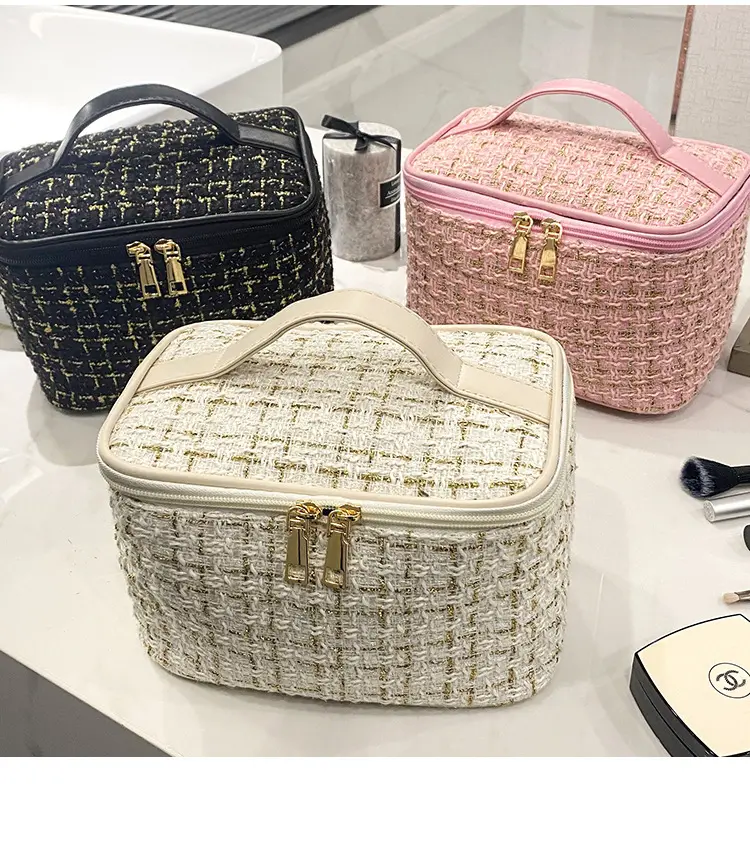 (Wholesale), handheld cosmetic bag, capacious purse, organizer bag for traveling, internet celebrity, Chanel style — chobi 20
