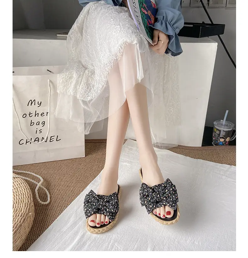 Women's summer fashionable beach footwear with bow, sandals flat, women's slippers, Collection Year 2024, suitable for outdoor wear — chobi 17