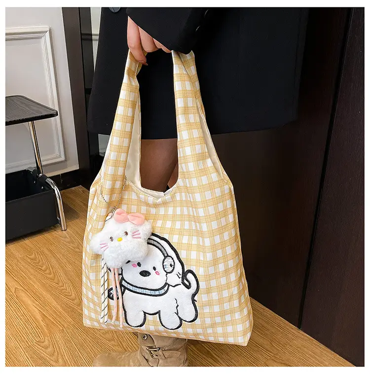 Cute cartoon universal shoulder bag to go out, one-shoulder bag — chobi 23