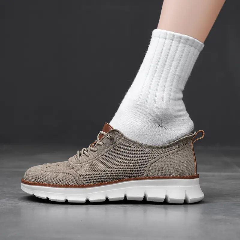 (Cross-border trading), lightweight loafers, comfortable sneakers, breathable casual footwear, made with flyknit technology, (Physicals) — chobi 26