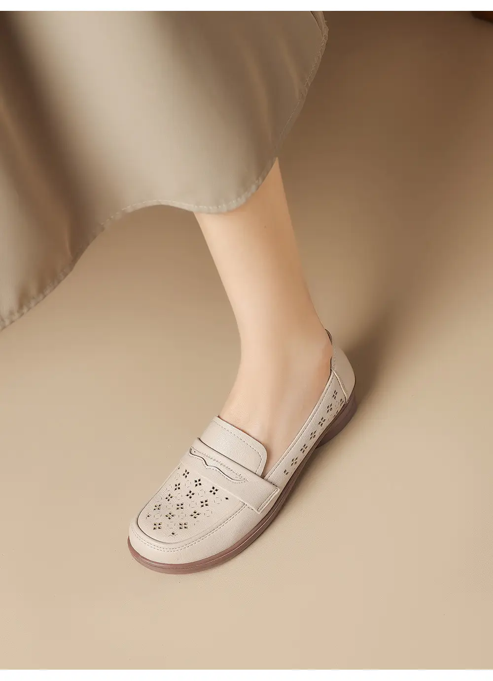 Loafers made of soft leather, comfortable “mom shoes” flat, casual footwear, Collection Year 2026, soft sole, easy to put on — chobi 15