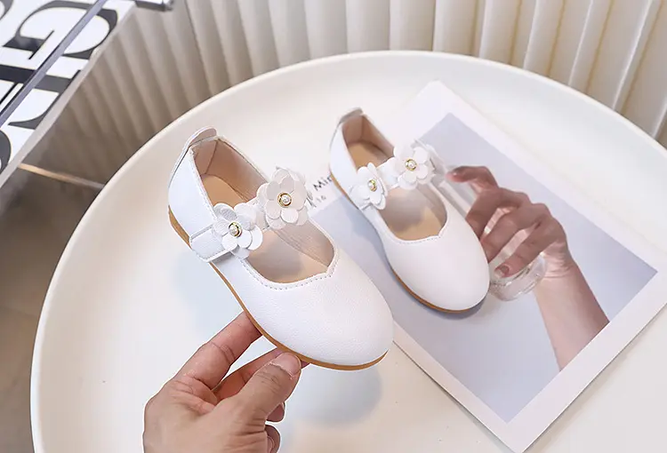 Children's white shoes made of black leather for students — chobi 34