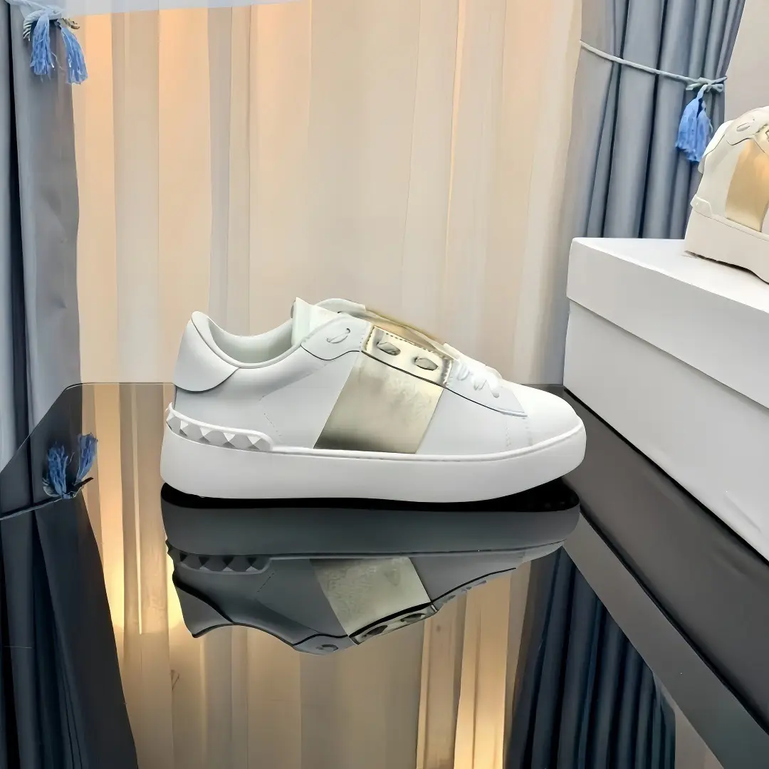 Fashionable universal sports white white sneakers with studs for men and women platform, height increasing — chobi 7